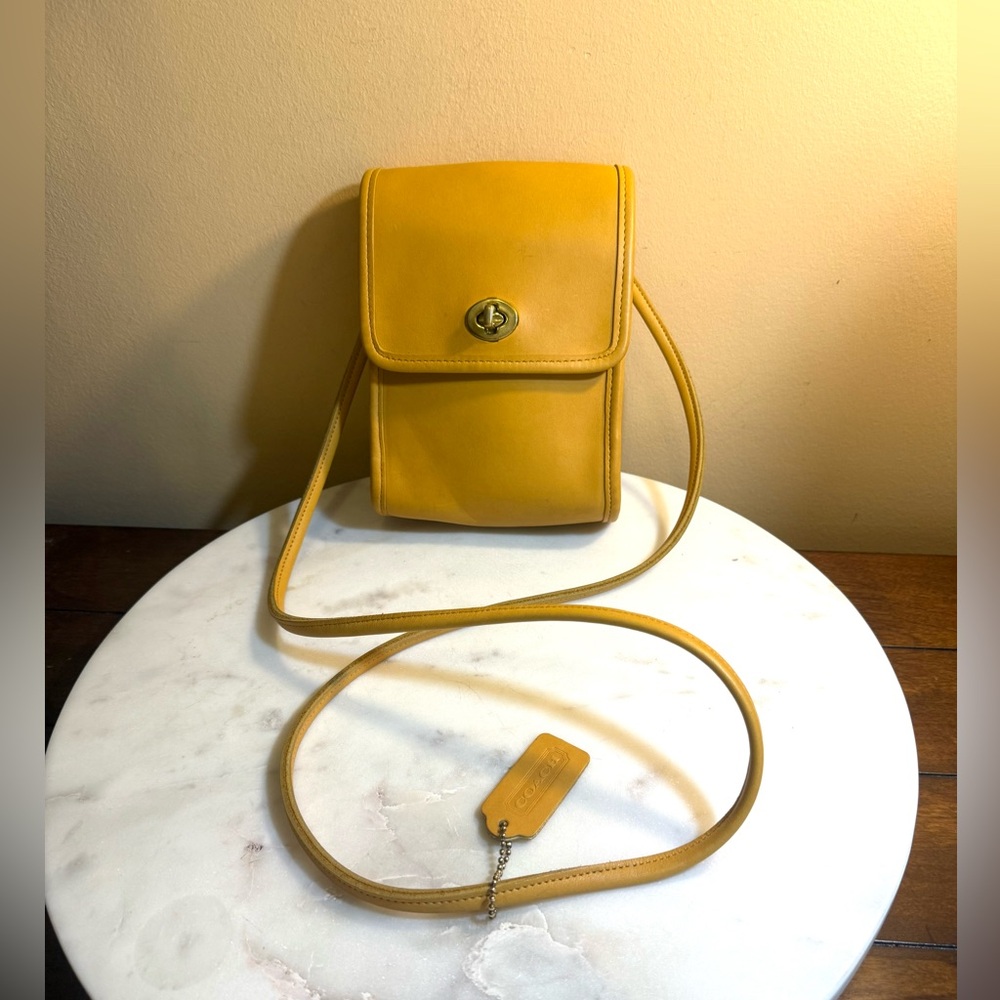 COACH vintage Yellow SCOOTER bag🔥beaut w tag
